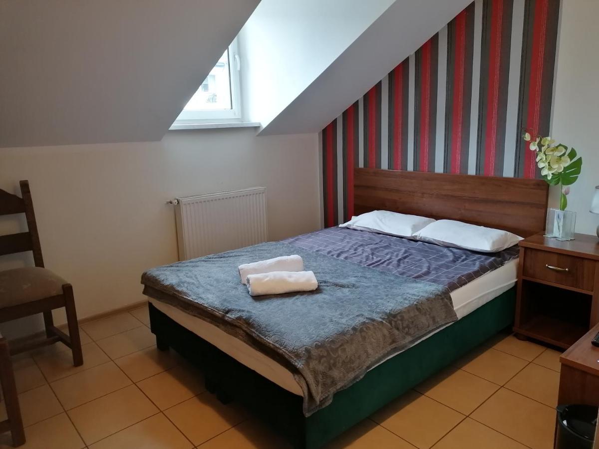 Pensjonat Telimena Hotell Zwierzyniec Eksteriør bilde