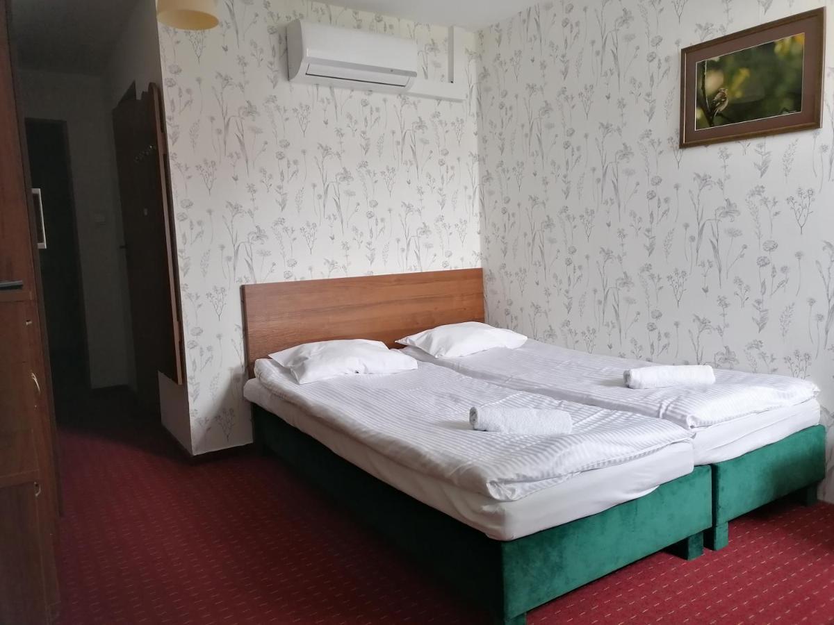 Pensjonat Telimena Hotell Zwierzyniec Eksteriør bilde