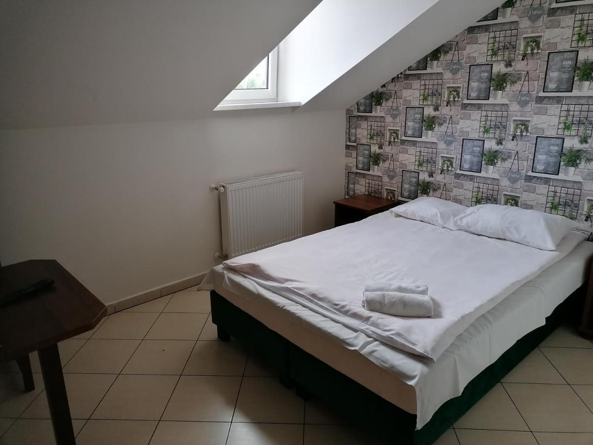 Pensjonat Telimena Hotell Zwierzyniec Eksteriør bilde