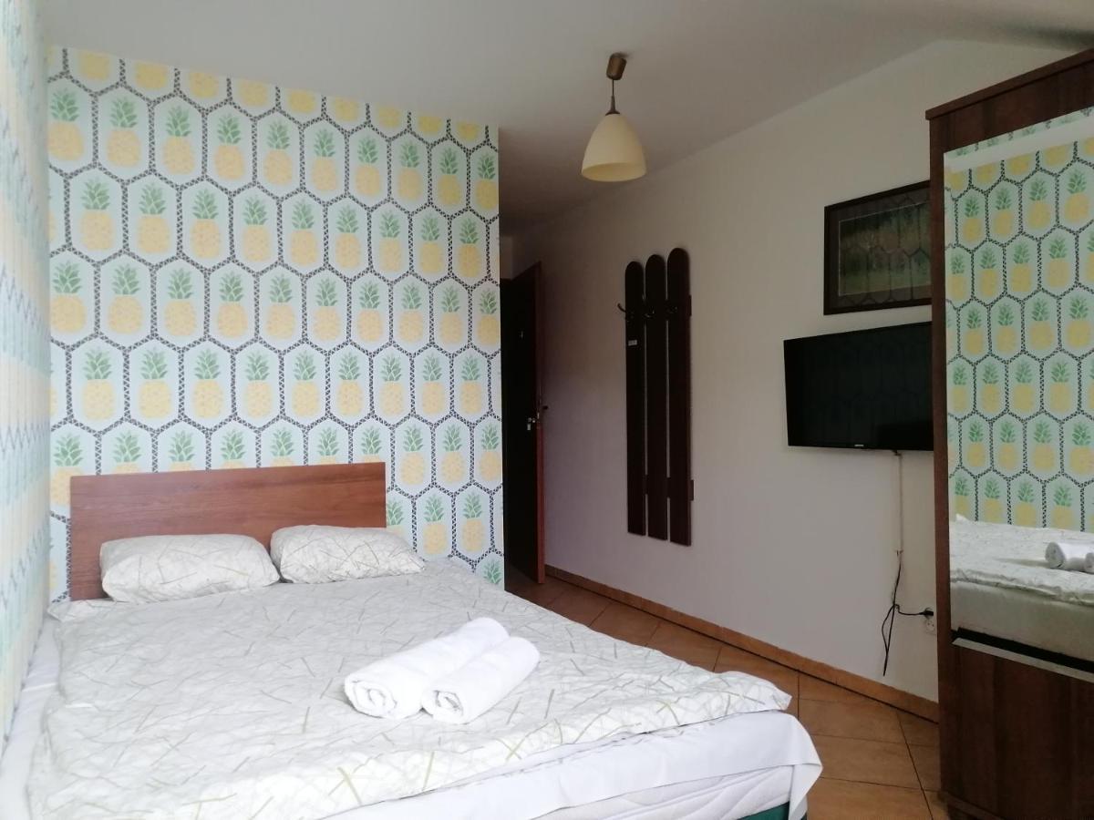 Pensjonat Telimena Hotell Zwierzyniec Eksteriør bilde