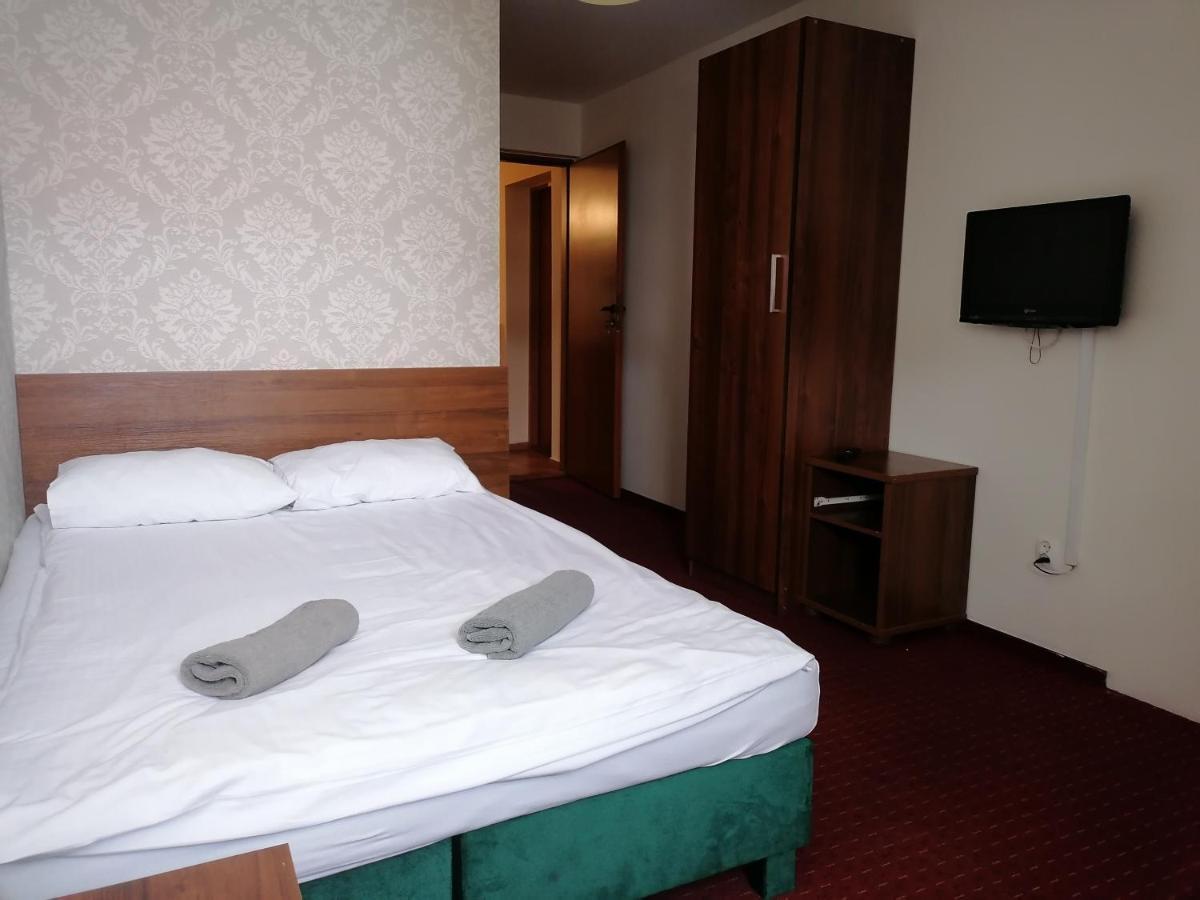 Pensjonat Telimena Hotell Zwierzyniec Eksteriør bilde
