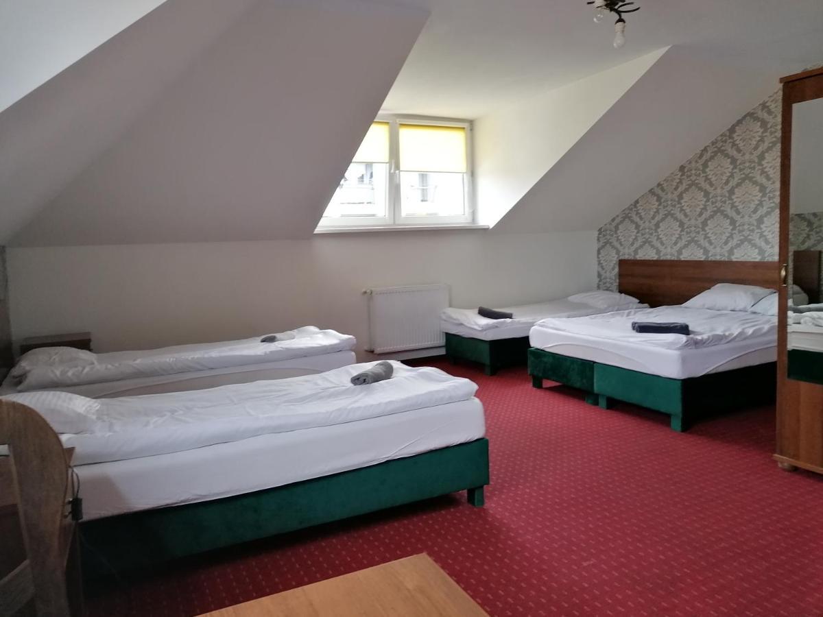 Pensjonat Telimena Hotell Zwierzyniec Eksteriør bilde