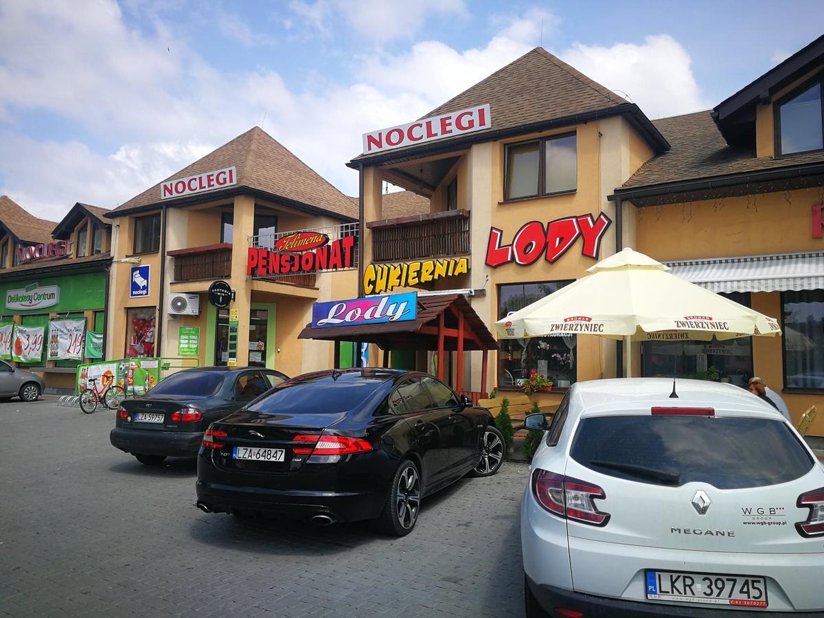 Pensjonat Telimena Hotell Zwierzyniec Eksteriør bilde